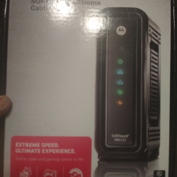 MOTOROLA SURFBOARD SB6121 DOCSIS 3.0 MODEM + Netg - Picture 3 of 5